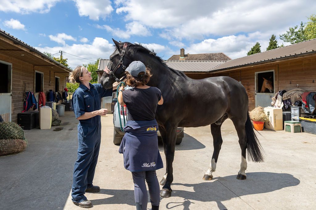 FarrPurseyJuly2022.94